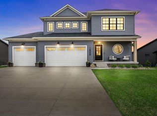 1800 Green Oak Pass, Tiffin, IA 52340