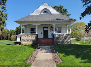 880 9th St, Fennimore, WI 53809