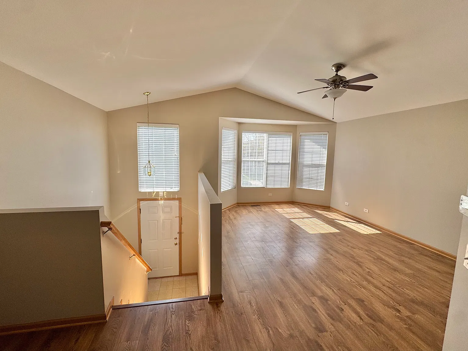2 bed, 1443 sqft, $2,360 — Photo 2