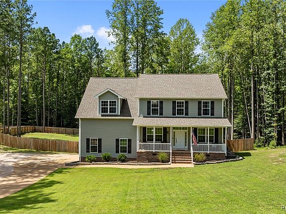 3rd image of 8711 Thomas Jefferson Way