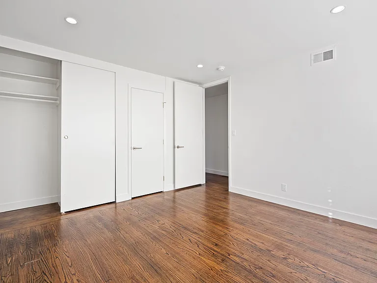 270 26th Ave #9 — Photo 24