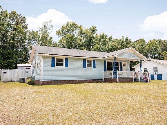 4th image of 223 Farm Rd