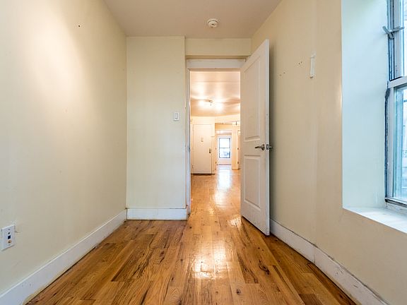 4th image of 1116 Bushwick Ave #9X