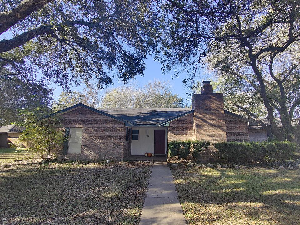 1st image of 792 High Oaks Dr
