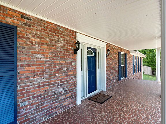 4th image of 5559 Roberts Dr