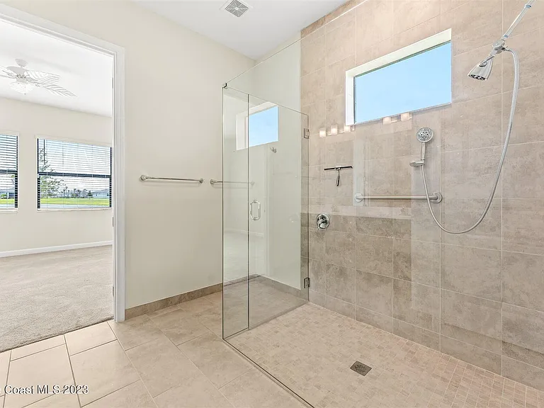 2323 Great Belt Cir — Photo 22