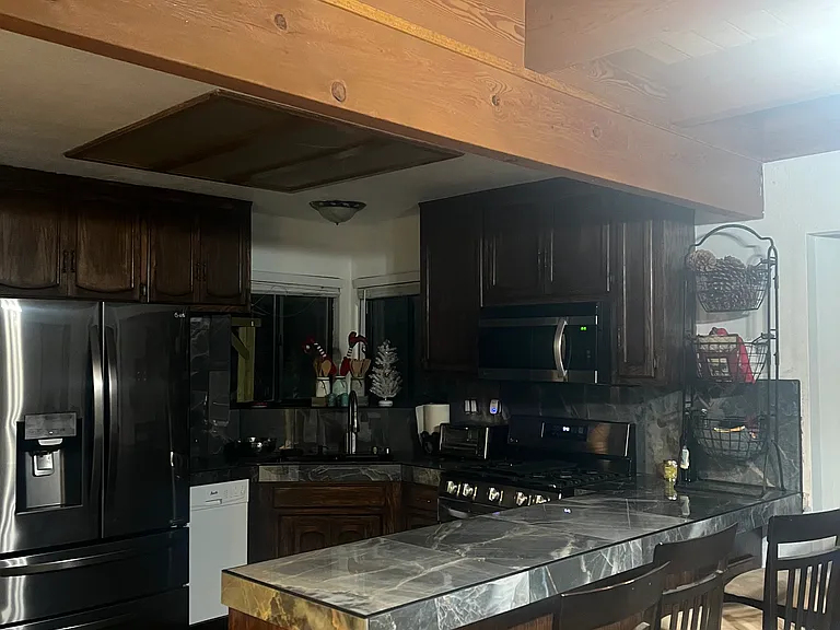 630 Holmes Ln — Photo 22