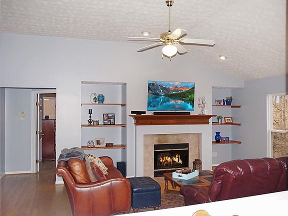 2nd image of 5210 Rainwood Ct