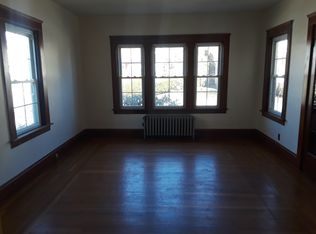 51 Greylock Ave, Cranston, RI 02910