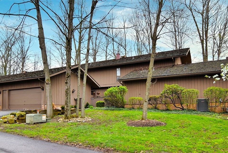 1st image of 570-21 Russet Woods Ln