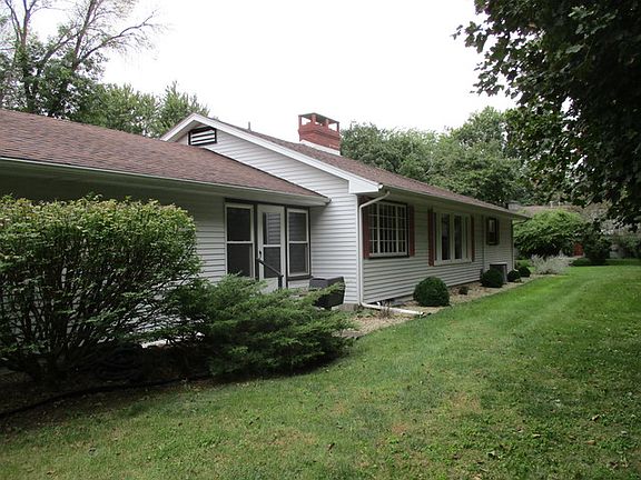 2nd image of 311 Zearing Ave