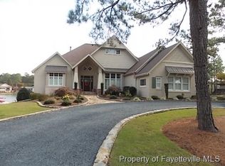 2 Lake Shore Ct, Pinehurst, NC 28374