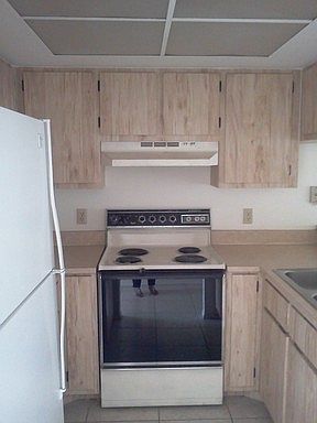 4th image of 829 Gleason Pkwy APT 4