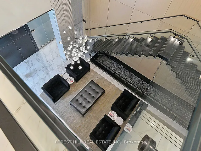101 Erskine Ave #Penthouse 12 — Photo 25