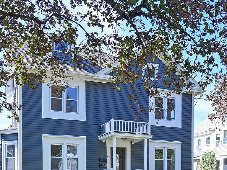 22 Chestnut St #1 — Photo 2