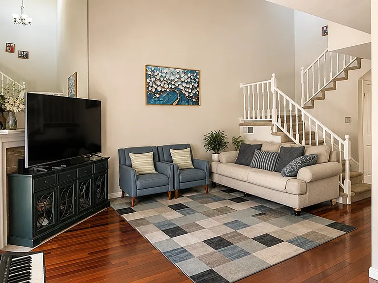 74 Springwood Dr — Photo 8