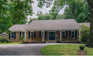 581 Lindsey Dr, Wayne, PA 19087