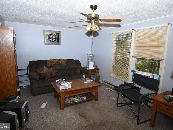 5th image of 272 Woodward Ln