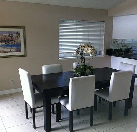 3rd image of 5460 Meadow Vista Way