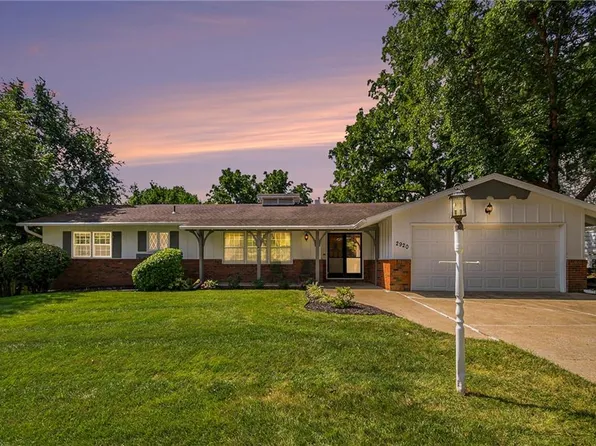 2920 Joslin Ln, Saint Joseph, MO 64506