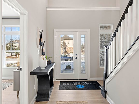 2nd image of 18852 Sapphire St