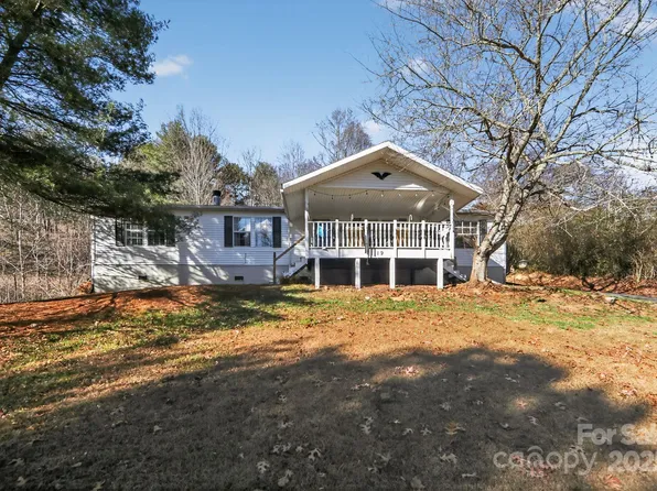 19 R Morton Ln, Asheville, NC 28806