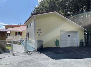 1221 W Kouskov St, Kodiak, AK 99615