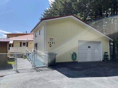 1221 W Kouskov St, Kodiak, AK, 99615