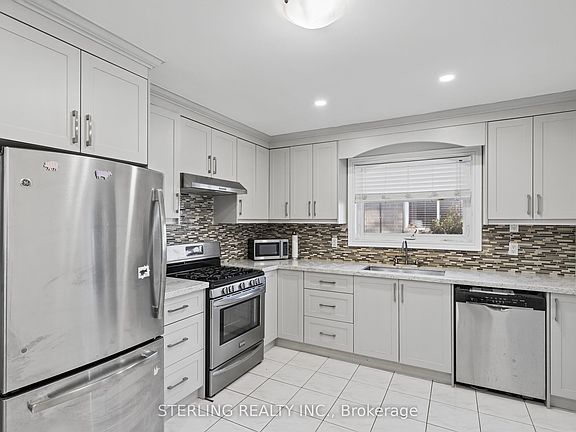 5th image of 27 Oakmeadow Blvd