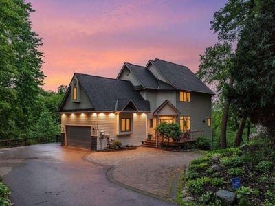 18430 Ridgewood Rd, Minnetonka, MN, 55345