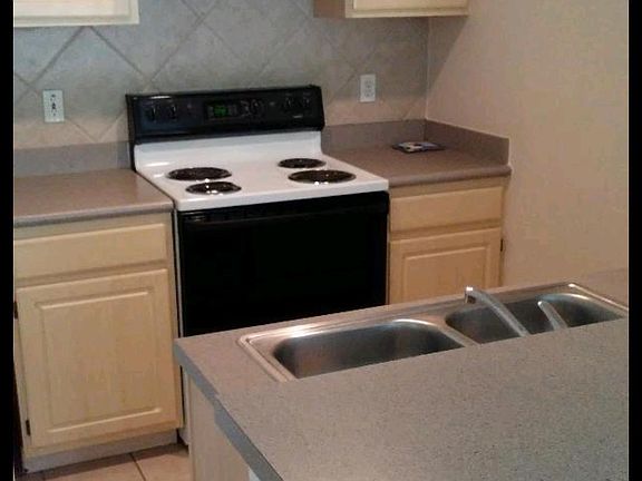 4th image of 8822 Dunes Ct #20-102