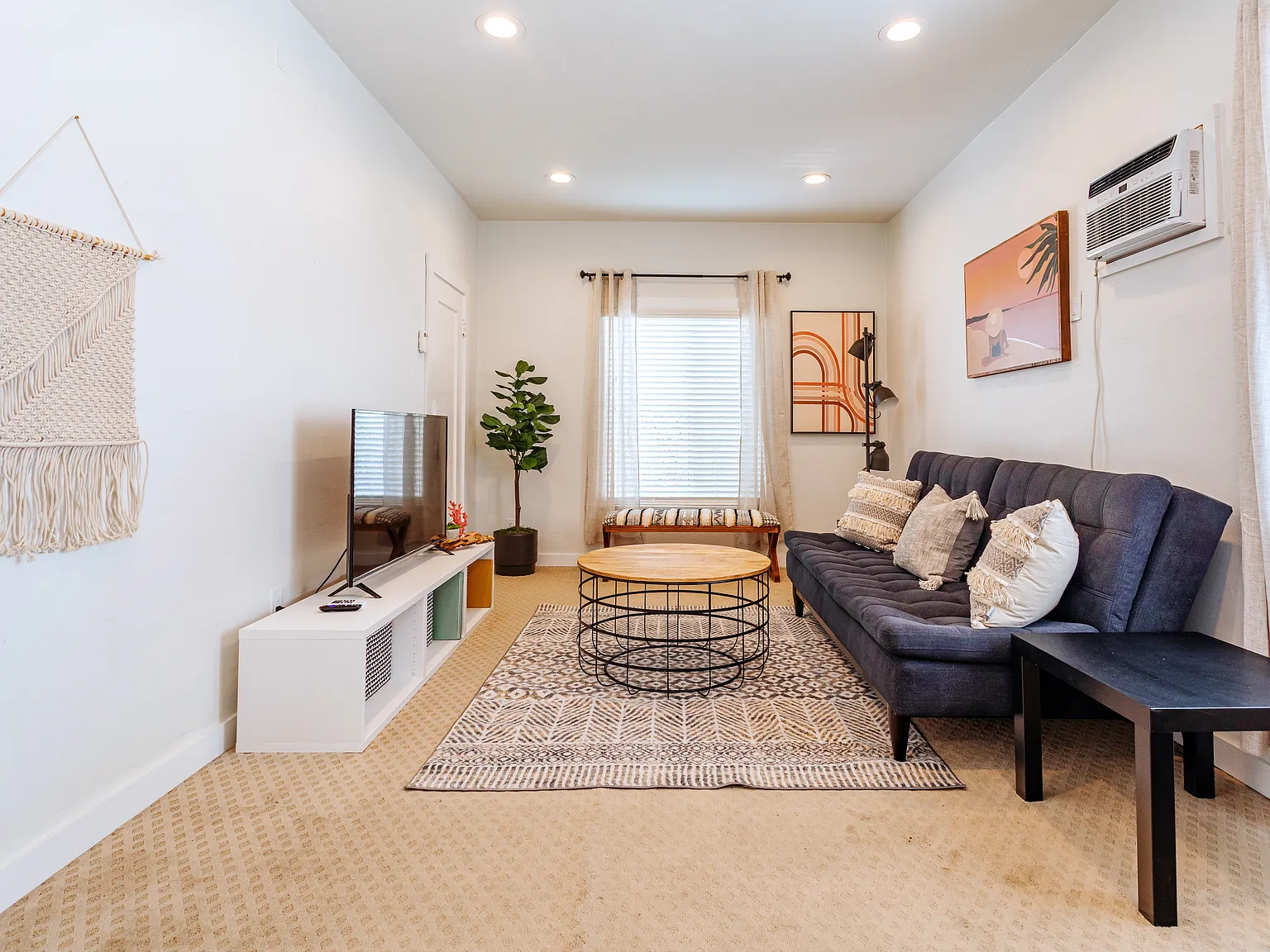 1 bed, 650 sqft, $3,300 — Photo 1