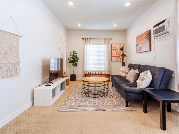 1806 Washington Way APT C