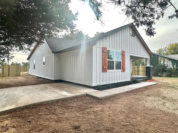 2001 S 13th St, Chickasha, OK 73018