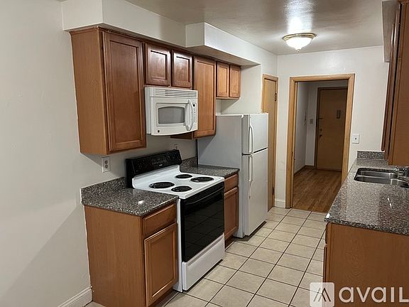 2nd image of 909 E Henry Clay St APT 203