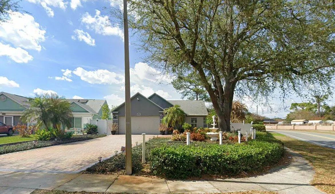 3 bed, 1632 sqft, $2,184 — Photo 1