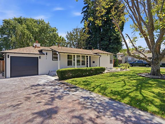 3rd image of 17 Yarnall Pl