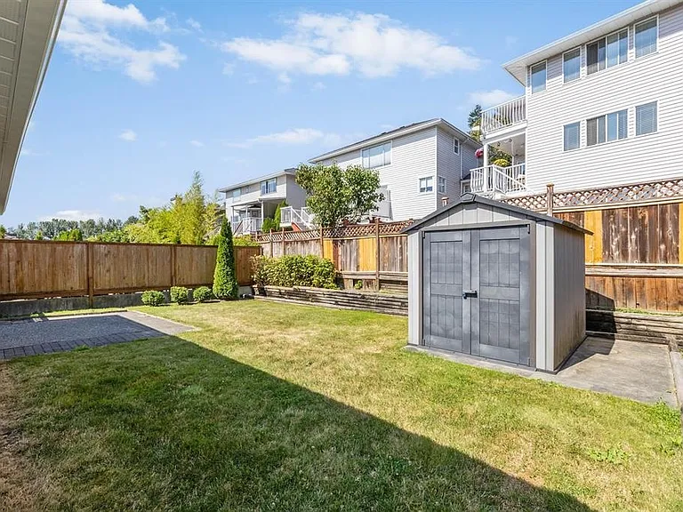 1378 Kenney St #LOWER — Photo 1