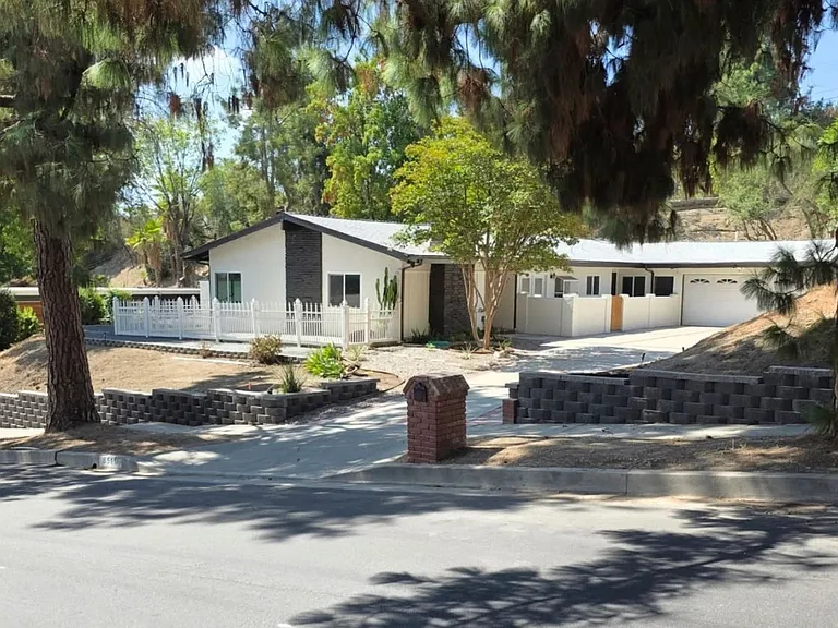 8511 Rudnick Ave — Photo 1