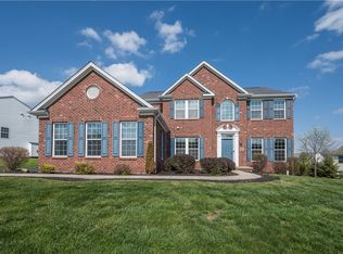 2084 Majestic Dr, Canonsburg, PA