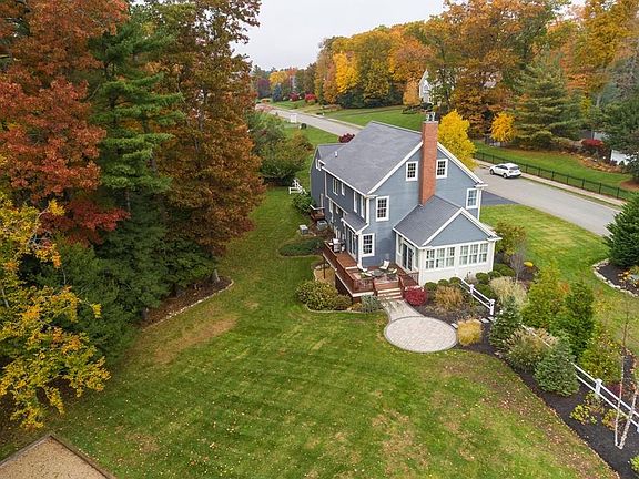 3rd image of 23 Walnut Hill Dr