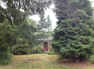 1725 NE 106th St, Seattle, WA 98125
