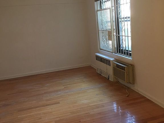 5th image of 13705 Franklin Ave APT 5J