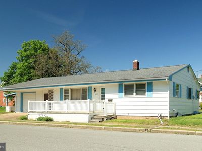 225 Tomb Ave, Jersey Shore, PA, 17740