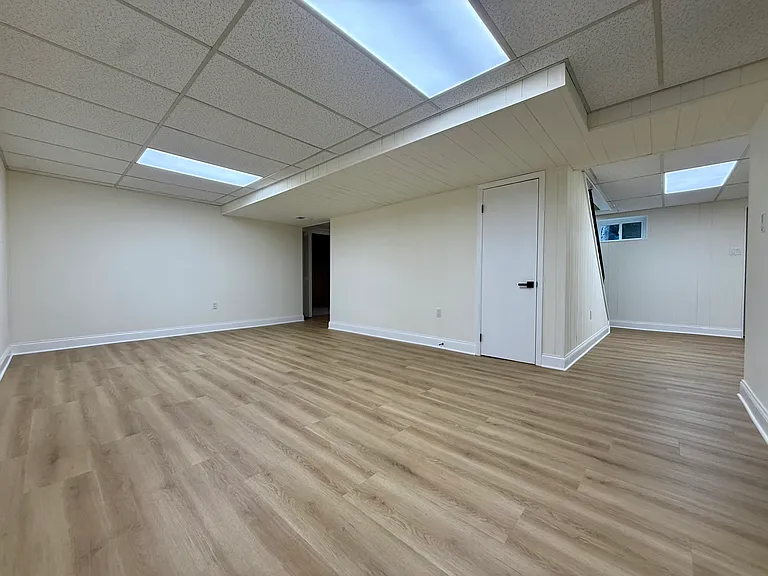 9398 Paulskirk Dr — Photo 15