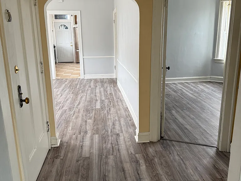 10053 S Forest Ave #3 — Photo 7