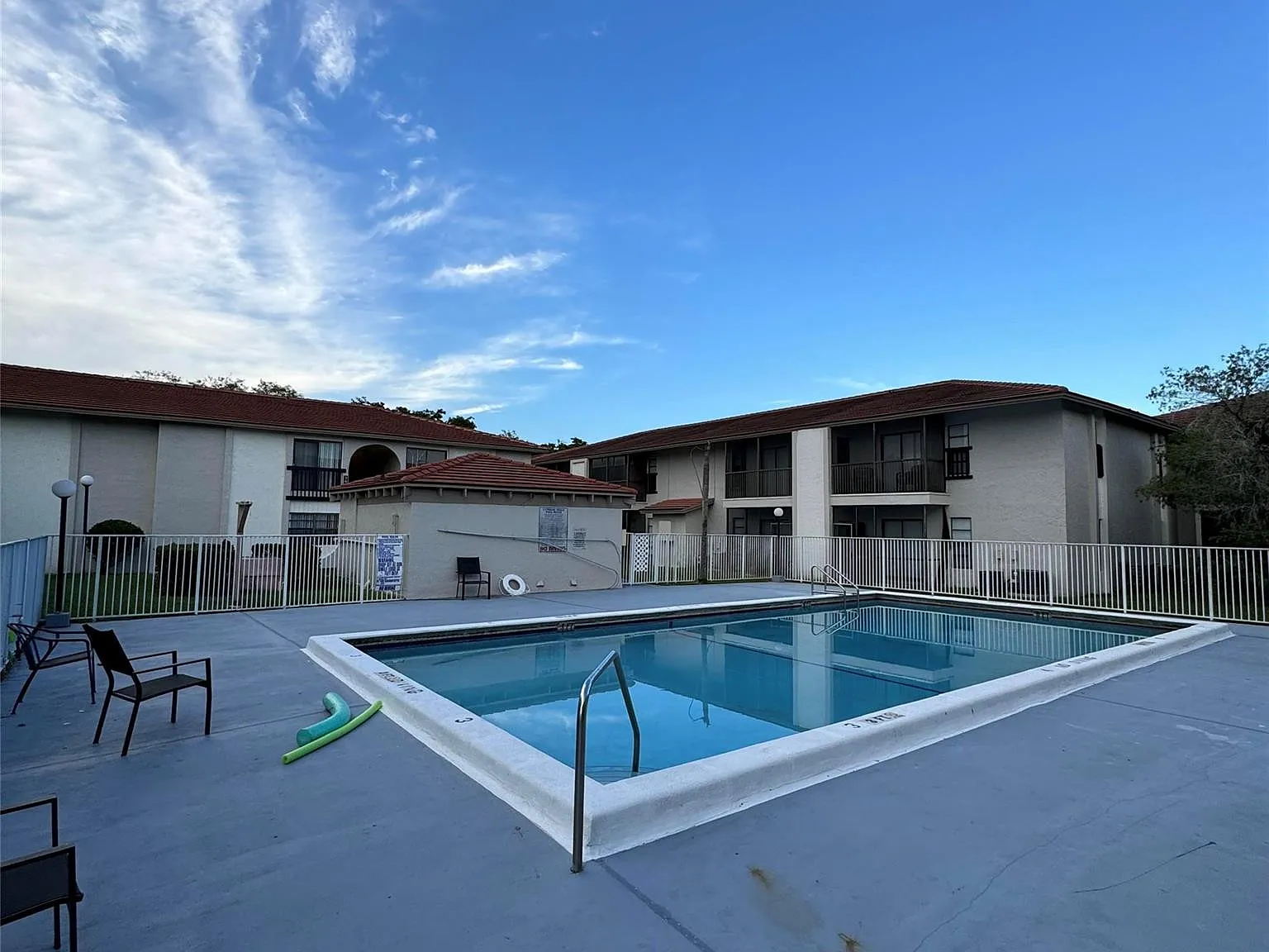2 bed, 2.0 bath, 800 sqft, $1,750 — Photo 4
