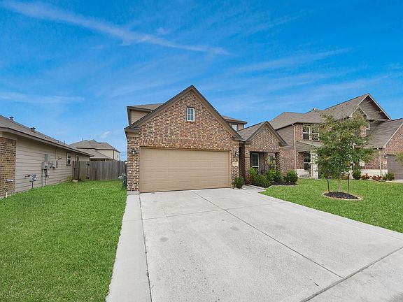 3rd image of 11111 Grape Hyacinth Ln
