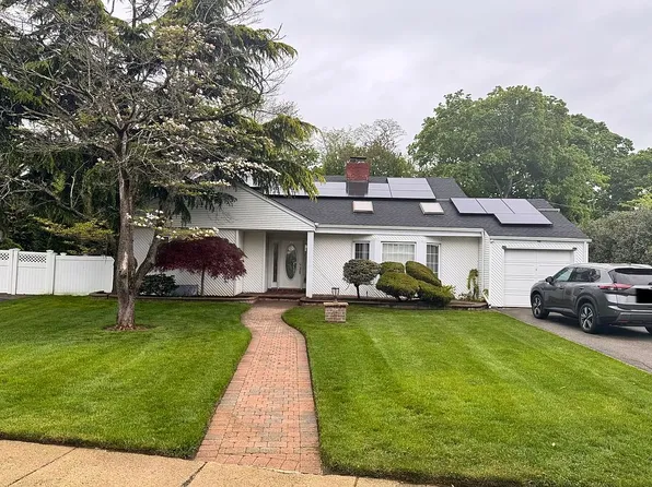46 N King St, Malverne, NY 11565