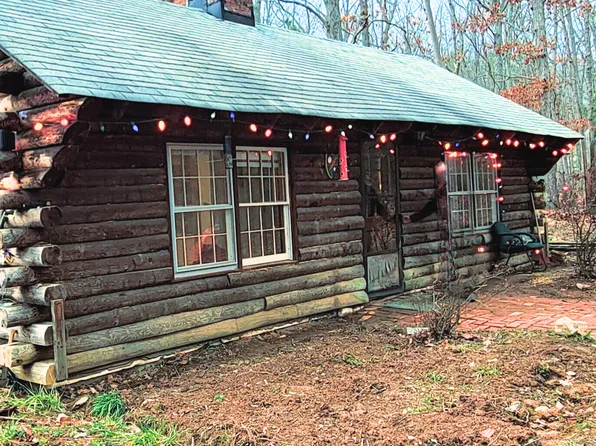 322 Longwood Dr, Gordonsville, VA 22942